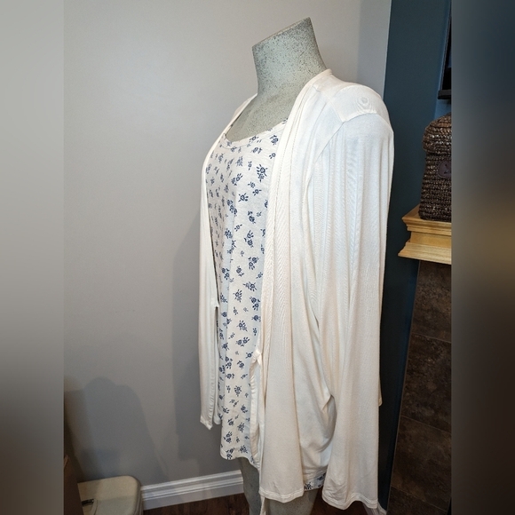 Torrid Super Soft Slub Scoop Tank cream ditsy floral size 3x - Picture 8 of 12